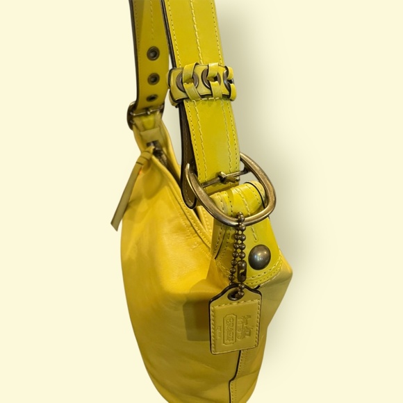 Coach Legacy Ergo Bucket Bag Sunflower Yellow Leather 11422 Y2K Vintage Shoulder - Picture 10 of 16